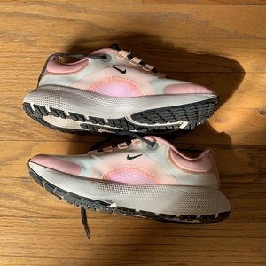 women’s Nike running sneakers